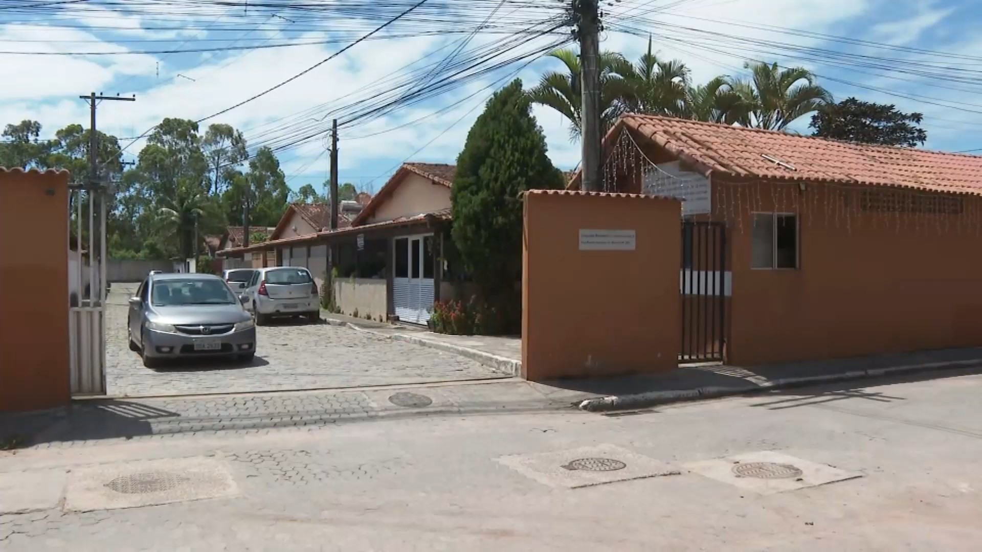 PM é preso por agredir esposa, se tranca em casa e só sai após 2h de negociação com BME, n