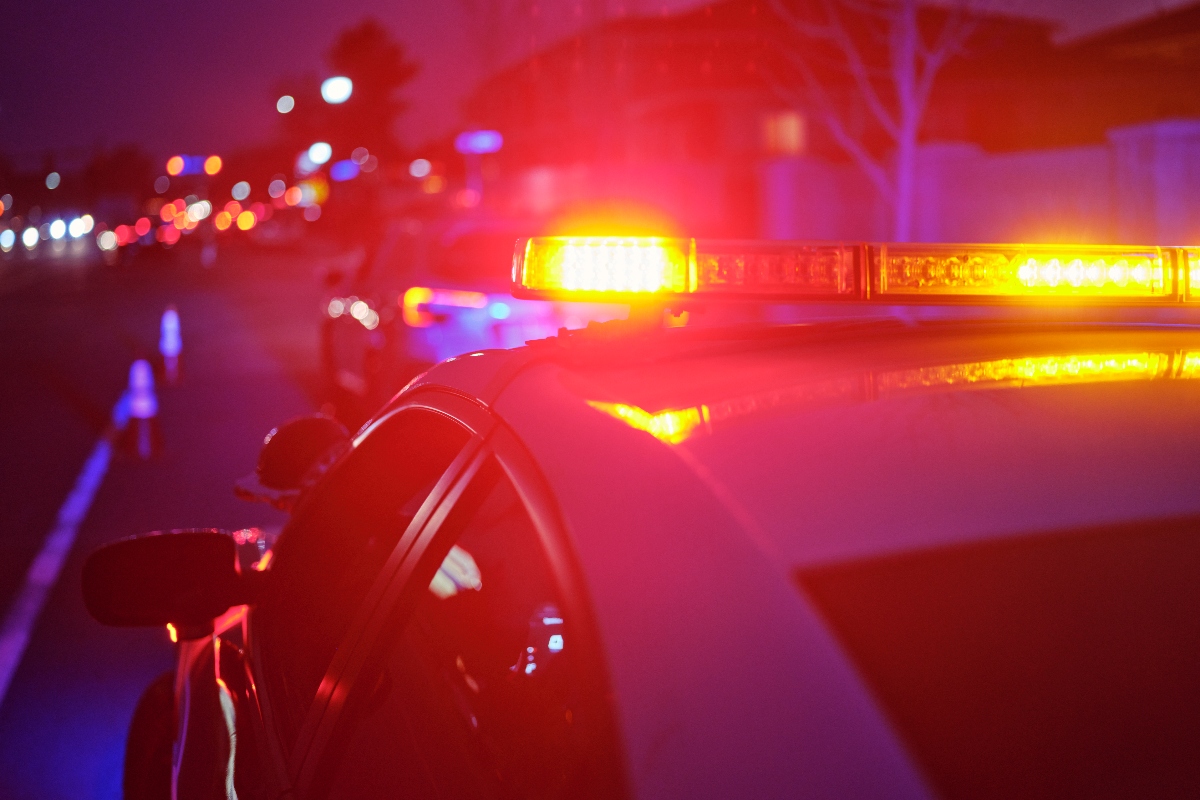 Polícia apura morte de idosa de 94 anos após ela despencar do 3º andar