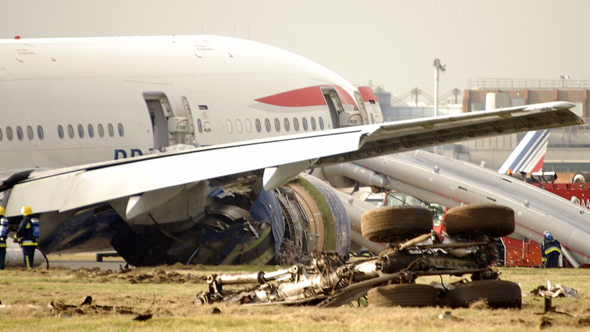 Pouso de Emergência: O Que Você Precisa Saber Sobre Evacuação de Aviões