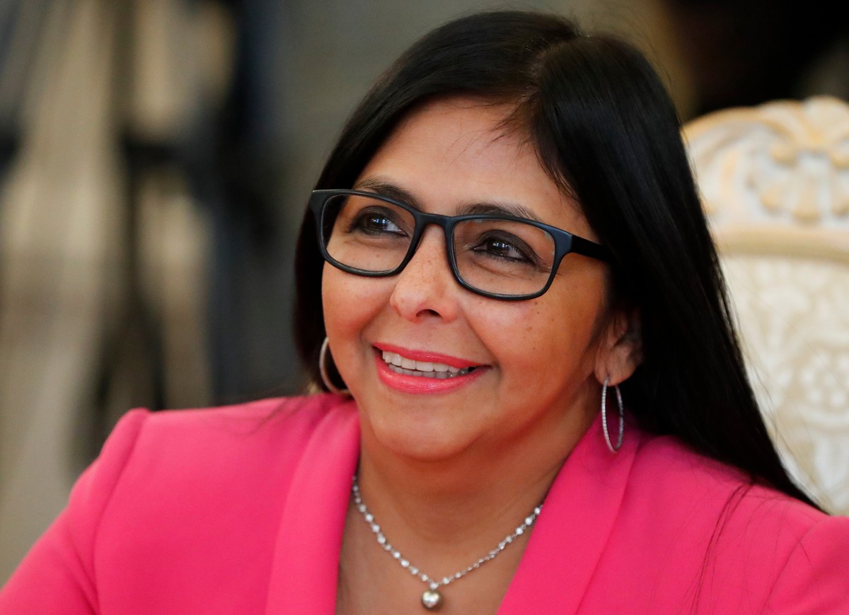 Presidente interina da Venezuela adota tom conciliador e propõe cooperação co...