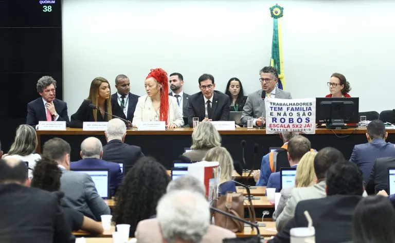 Proposta de Emenda à Constituição: Fim da Escala 6×1 e Trabalho de 40 Horas Semanais