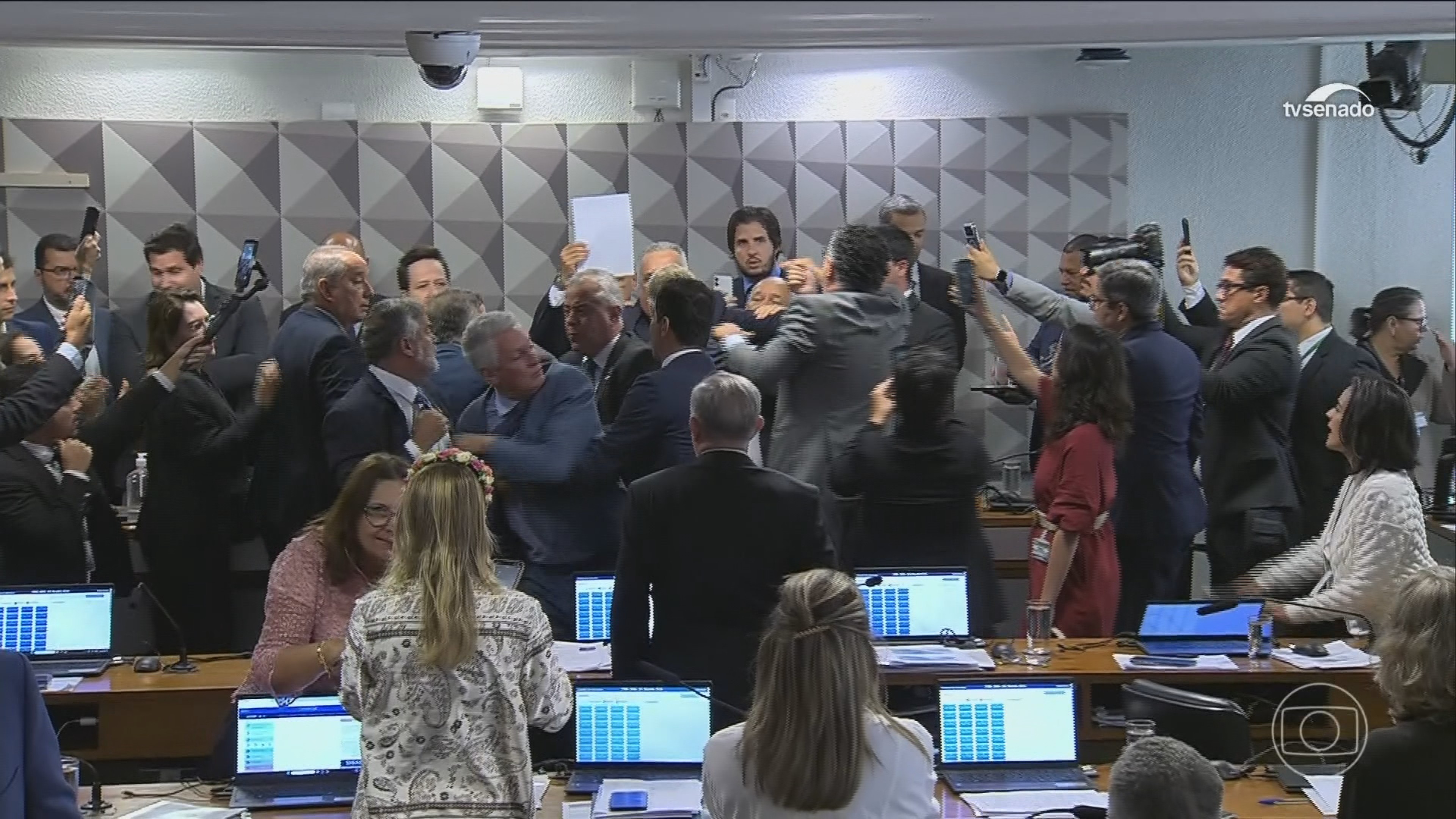 Quebra de Sigilo do Filho do Presidente Lula Aprovada: Consequências e Repercussões