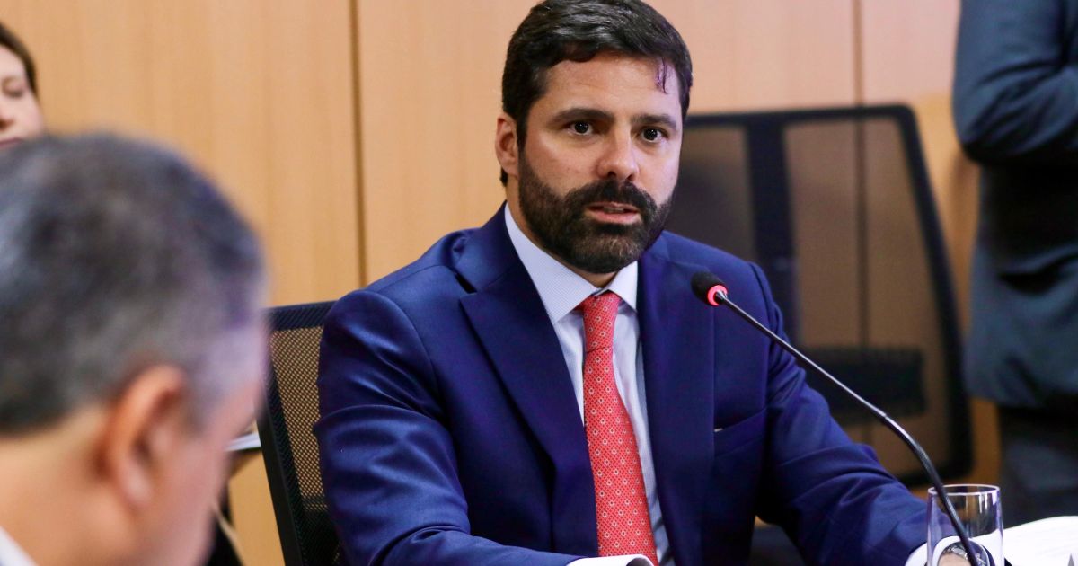 Quem é o ministro interino da Justiça nomeado após saída de Lewandowski