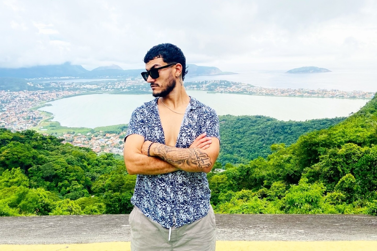 Quem é o professor de dança paulista desaparecido no RJ após encontro