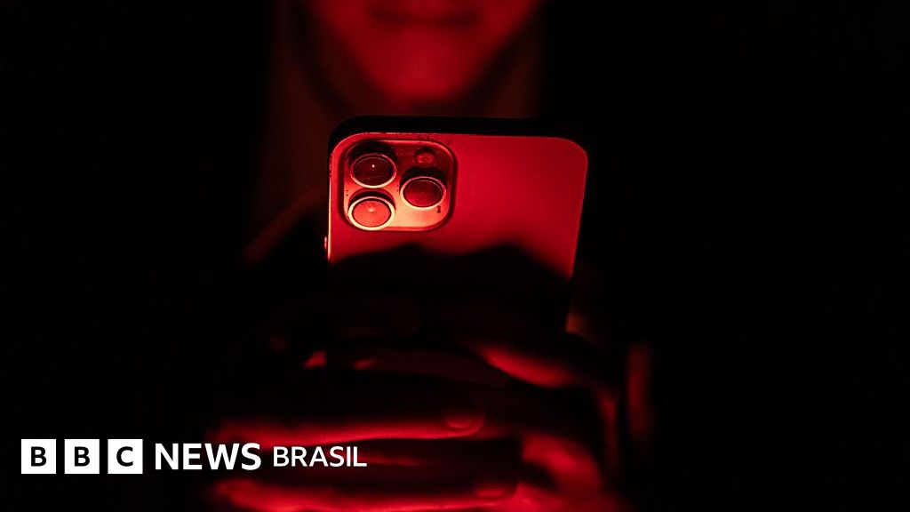 Redes Sociais e Misoginia: O Impacto Destrutivo nas Novas Gerações