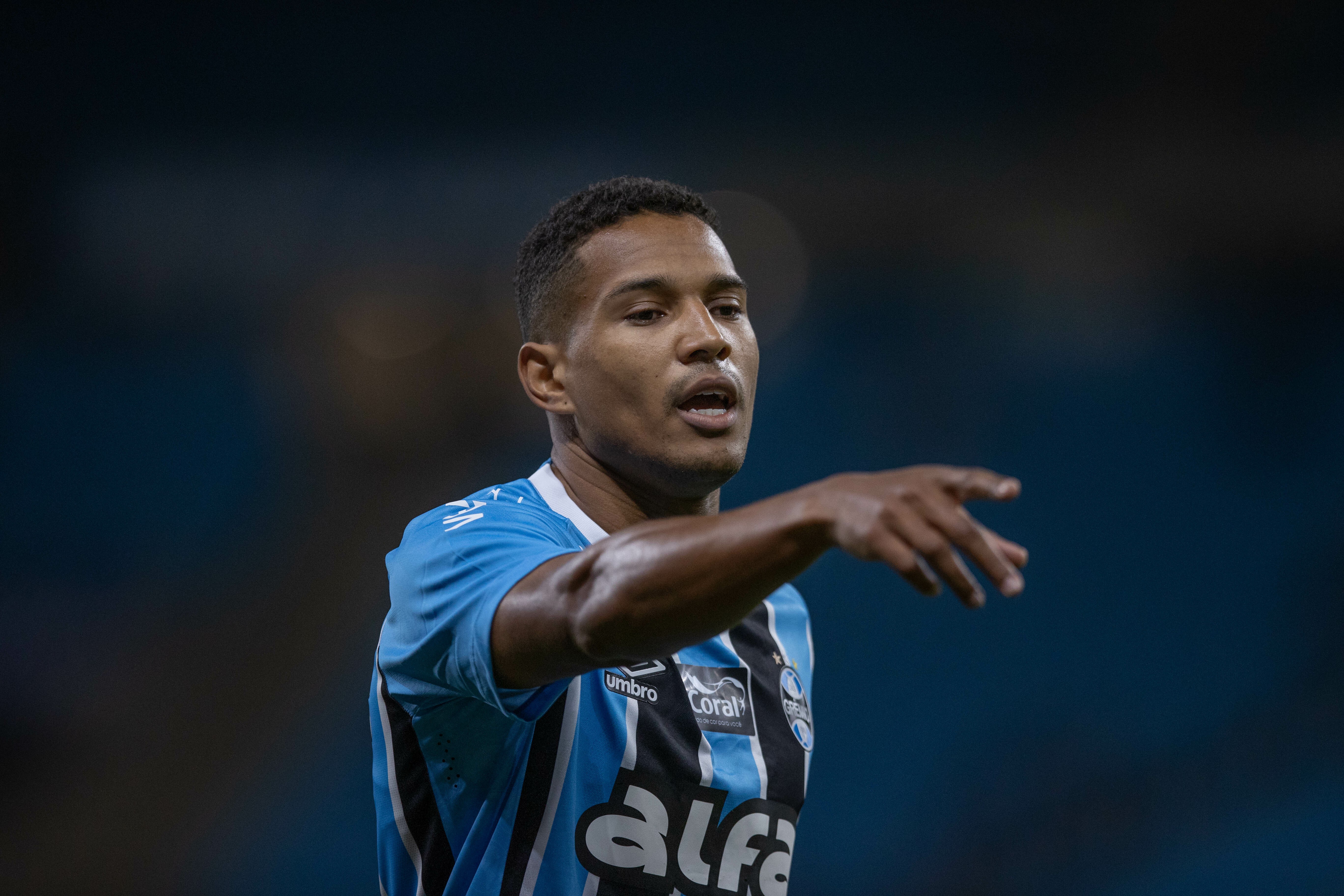 Remo confirma contratação de João Lucas, do Grêmio, e anuncia duas renovações
