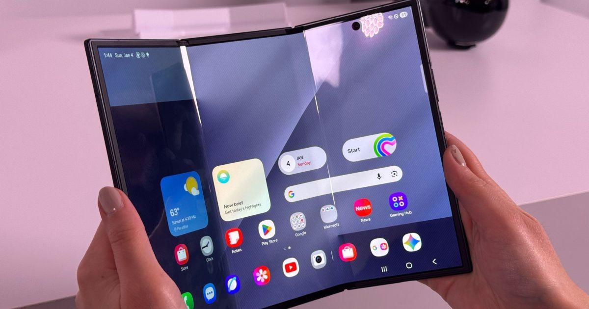 Samsung aposta em smartphone futurista dobrável em 3 partes; veja detalhes