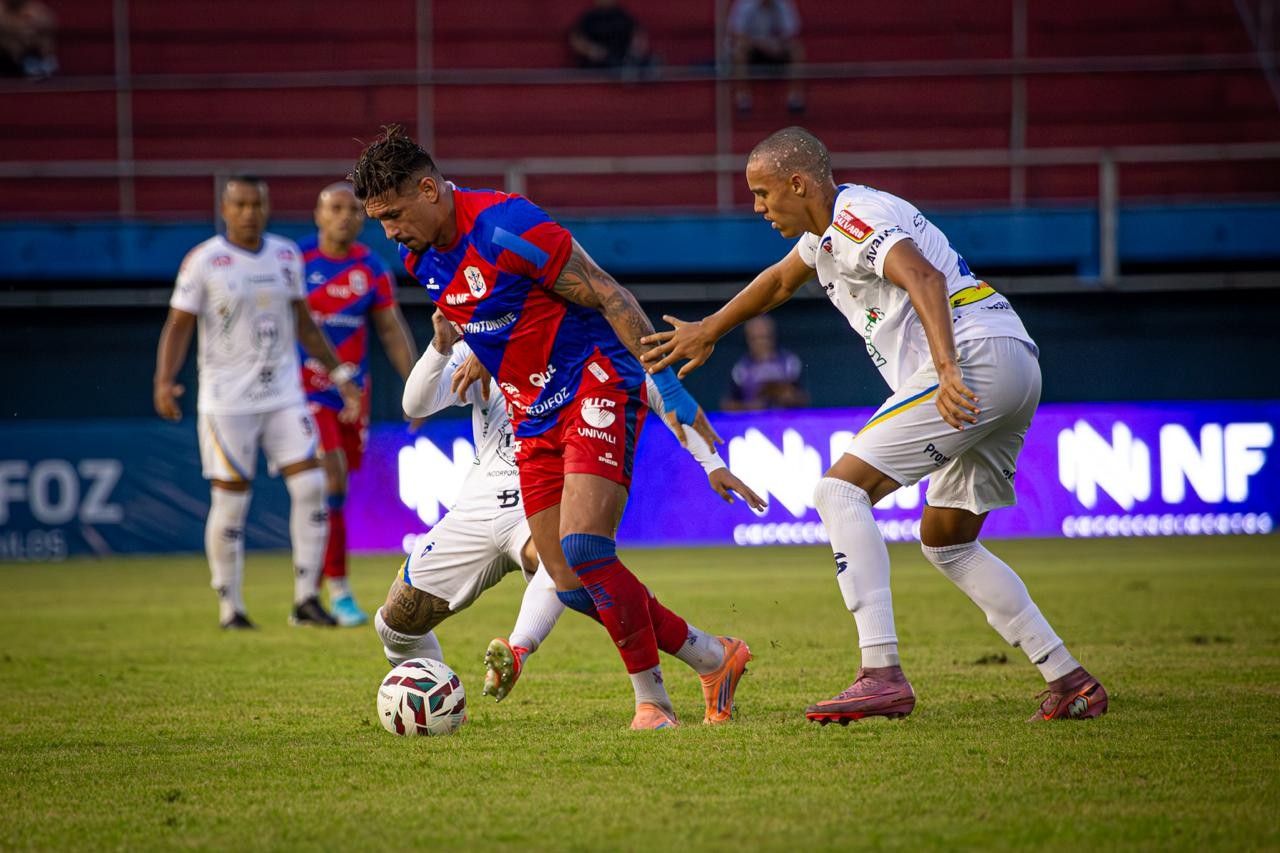 Série D: Marcílio Dias e São Joseense Emocionam com Empate sem Gols