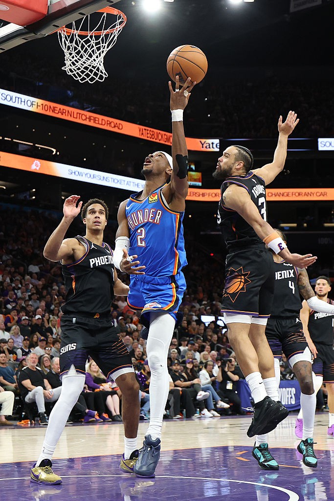 Shai Gilgeous-Alexander Leva Oklahoma City Thunder à Vitória nos Playoffs
