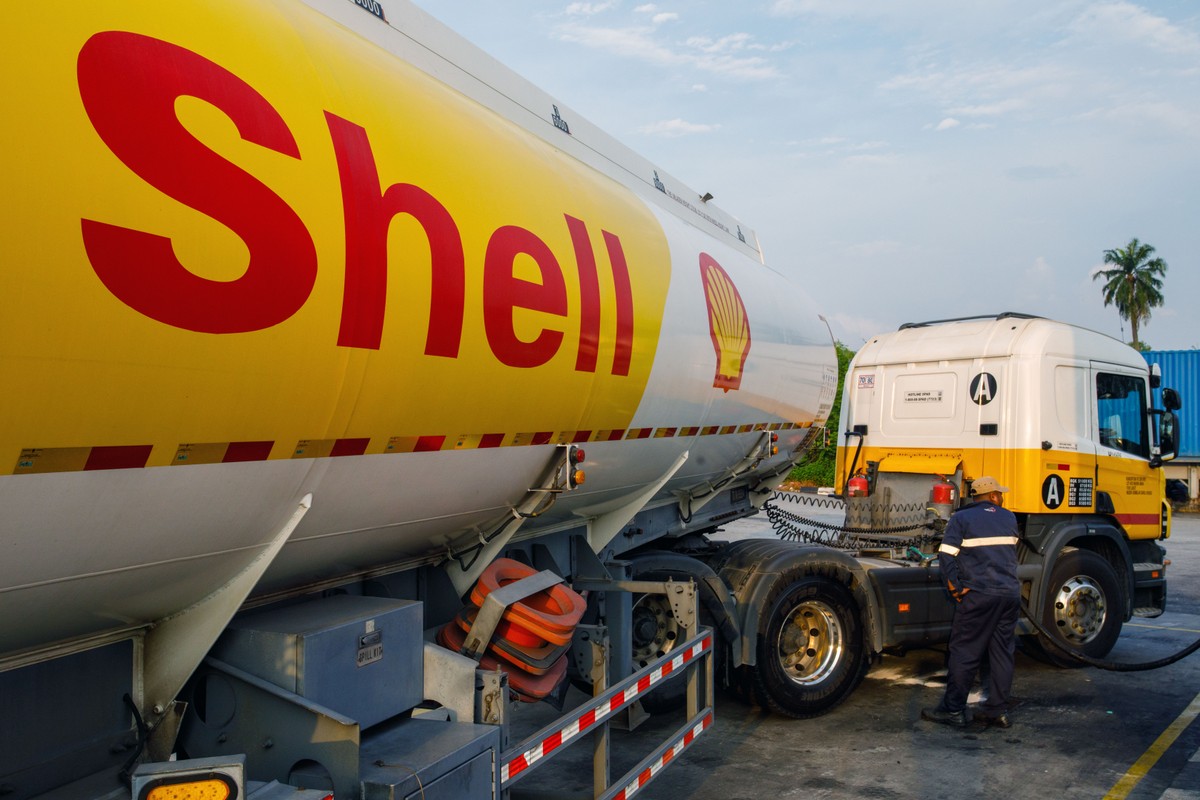 Shell alerta que negociação de petróleo fraca impactará lucro no 4º trimestre