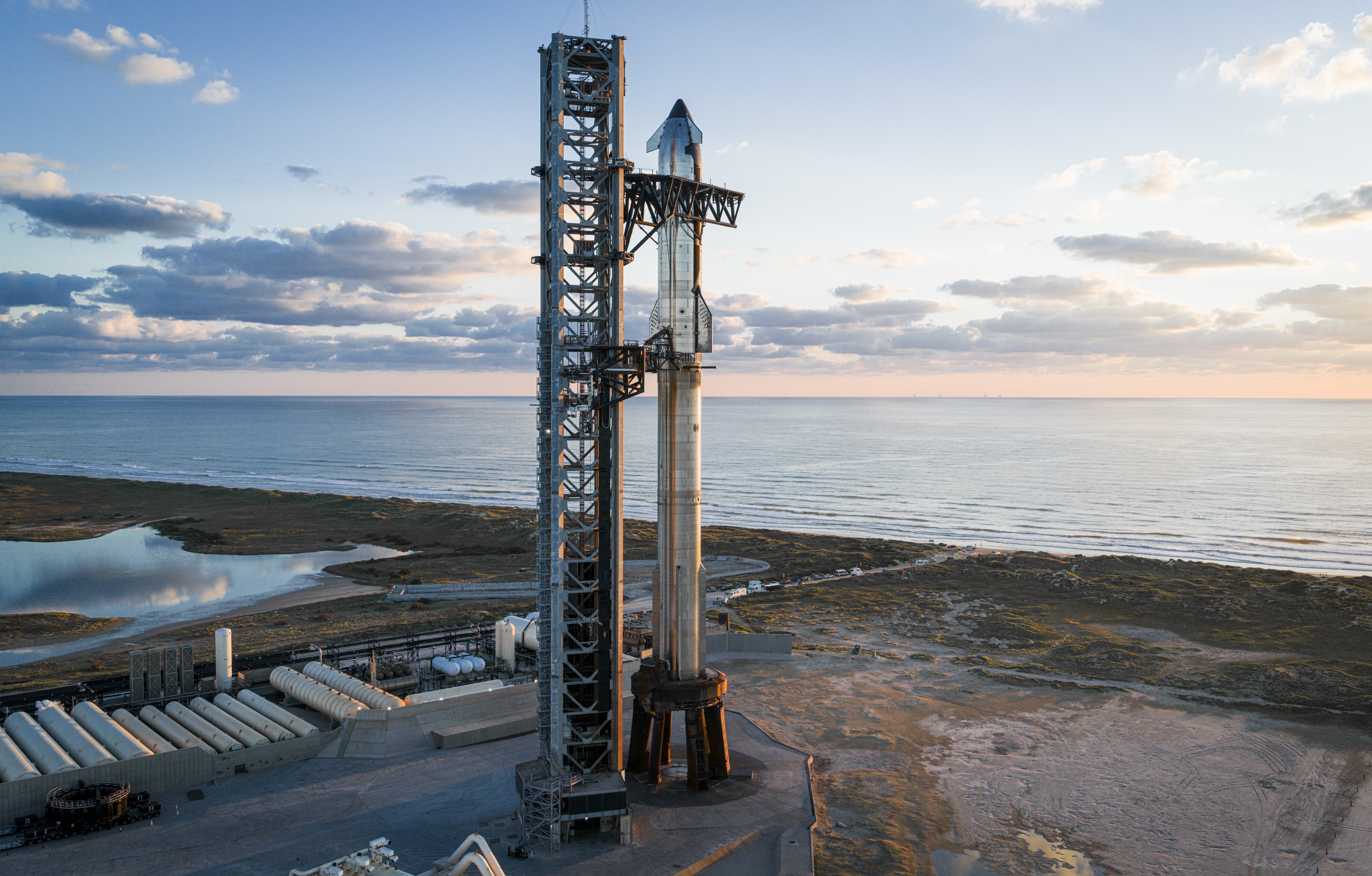 SpaceX reúne 21 bancos para mega IPO no Projeto Apex