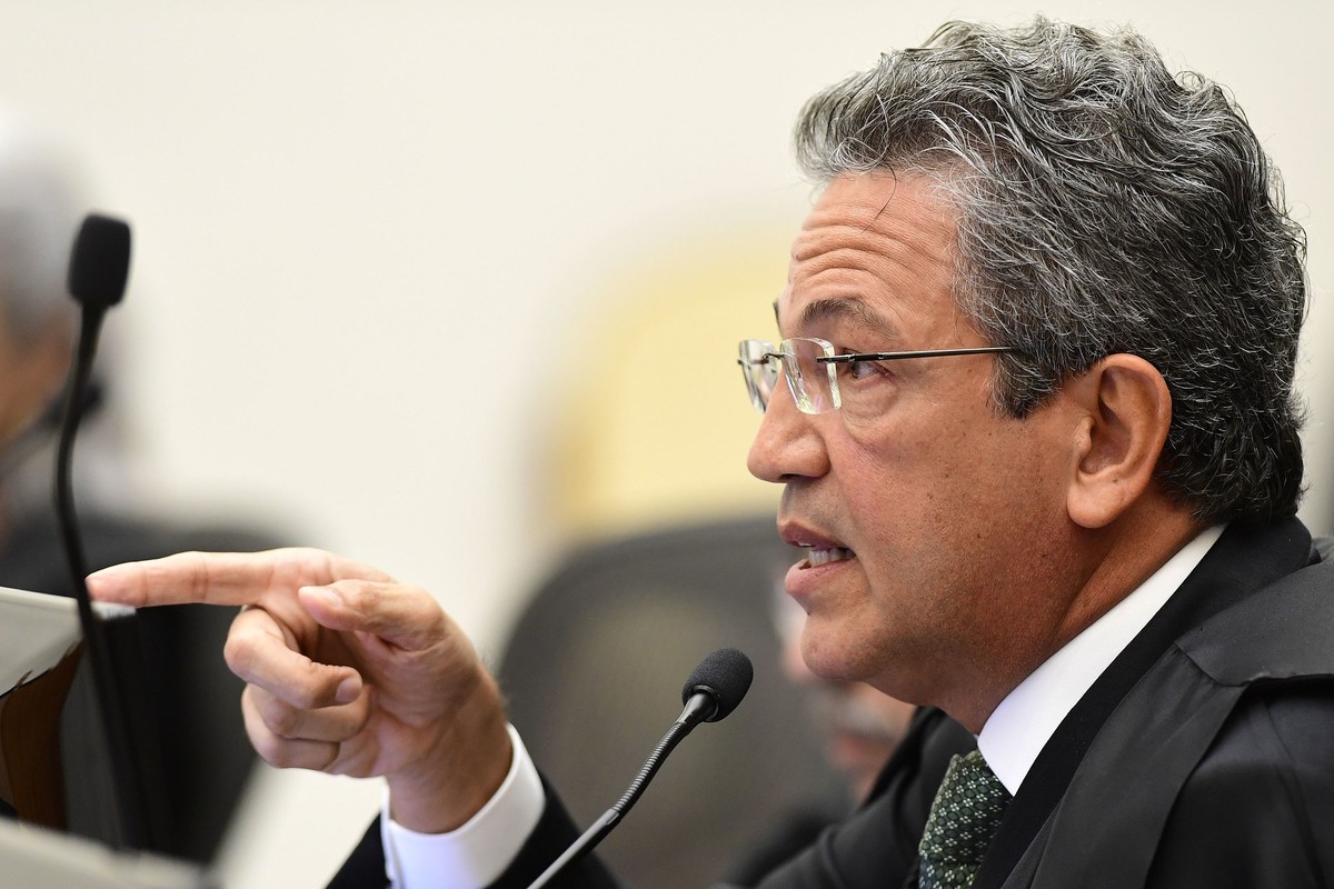 Supersalários no Judiciário: Corregedoria Nacional da Justiça Aumenta Ofensiva Contra Privilegios