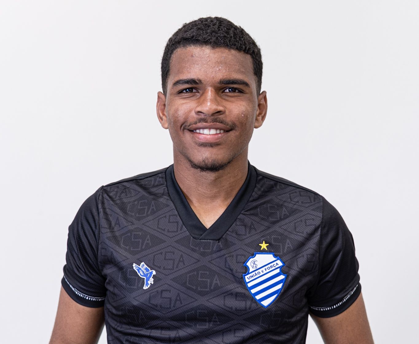 Técnico do CSA Sub-20 comemora atuação do goleiro Ariel na Copinha: "História de superação