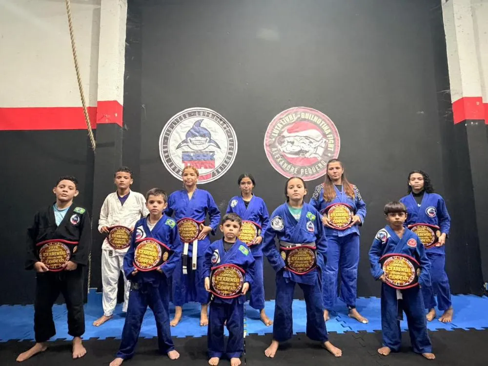Títulos de Grappling: Atletas de Santa Quitéria Empolgantes de Sucesso
