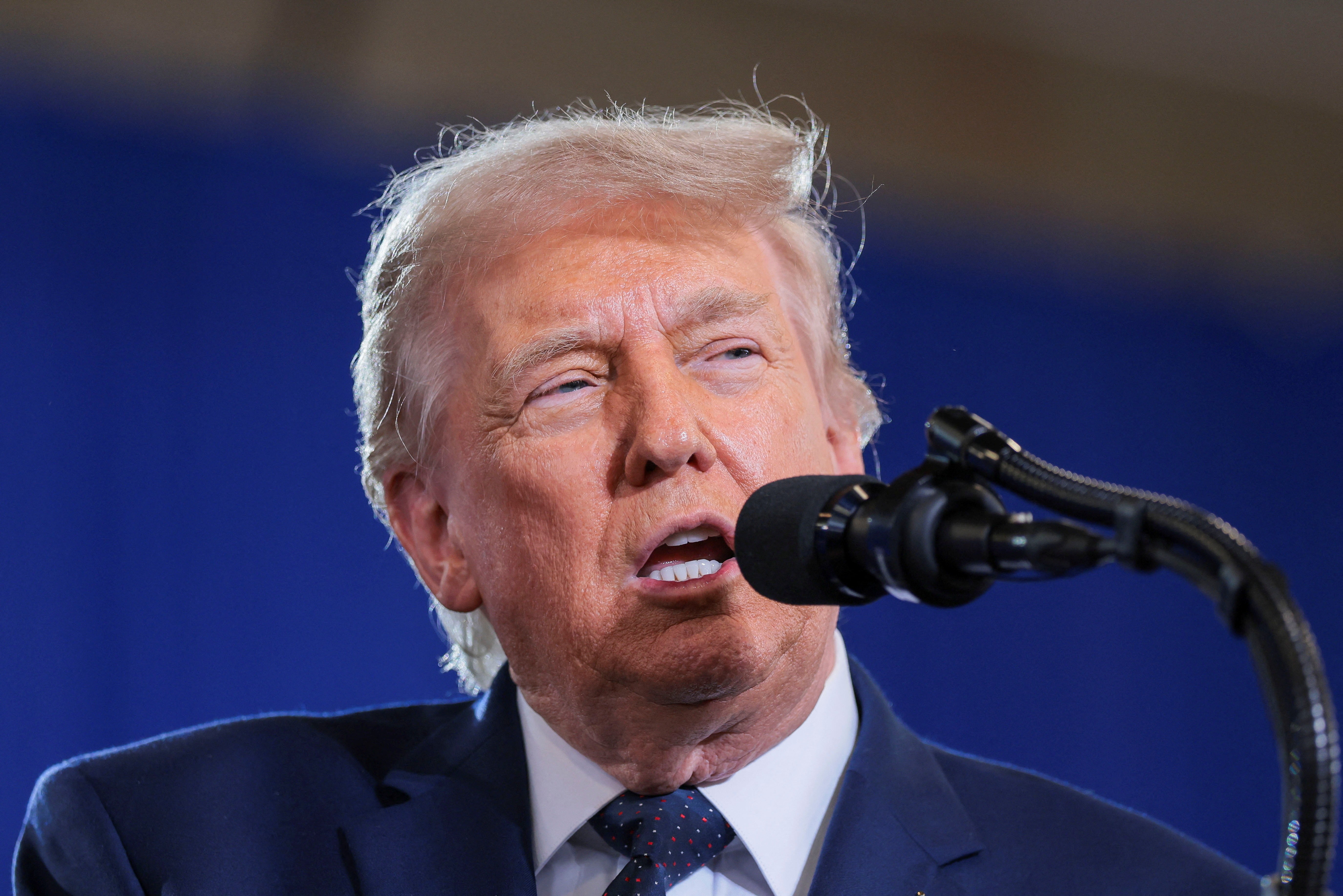 Trump Anuncia Acordo com Irã, Mas o Estreito de Ormuz Remaneja