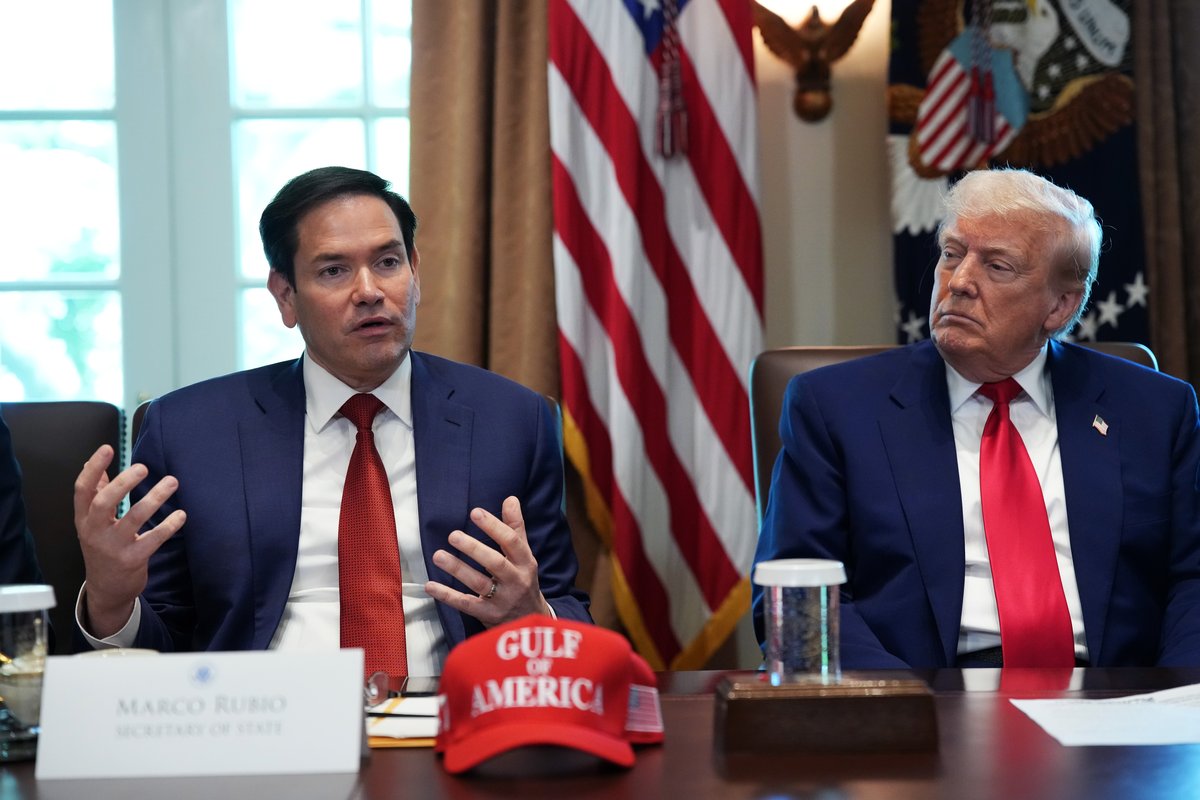 Trump planeja comprar a Groenlândia em vez de invadi-la, afirma Rubio