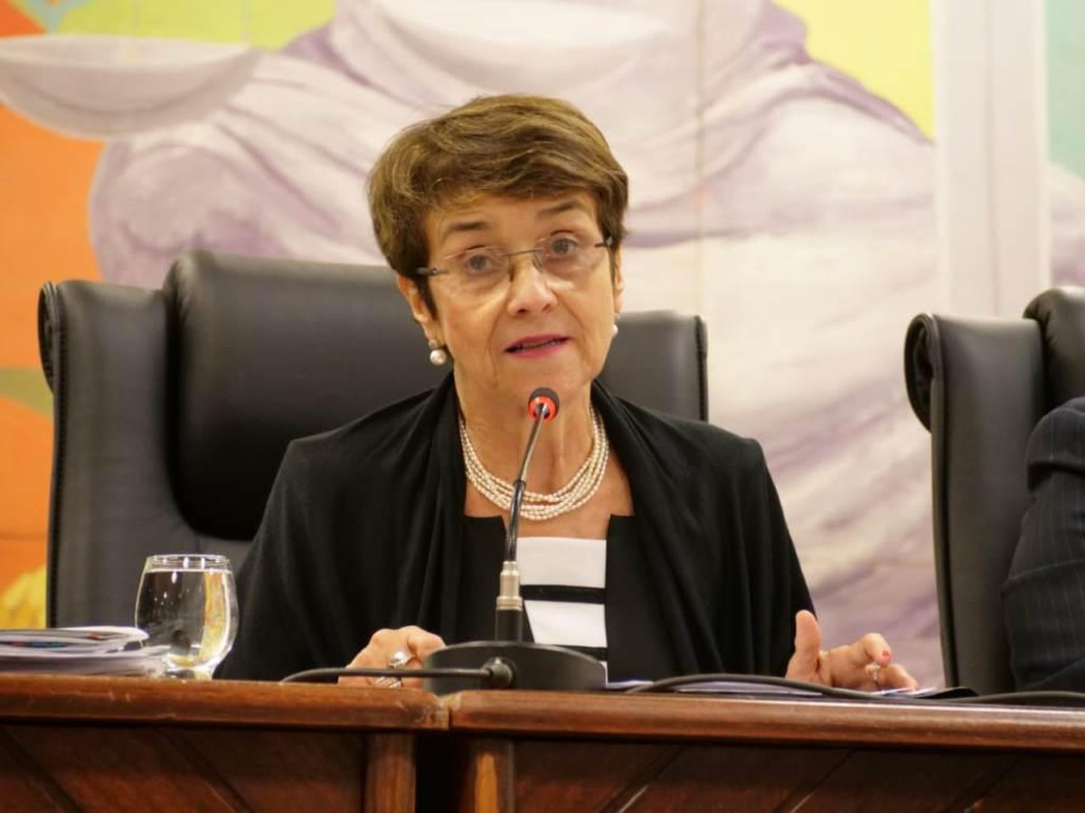 TST: Telefônica deve manter plano de saúde de empregada diagnosticada com câncer após ader