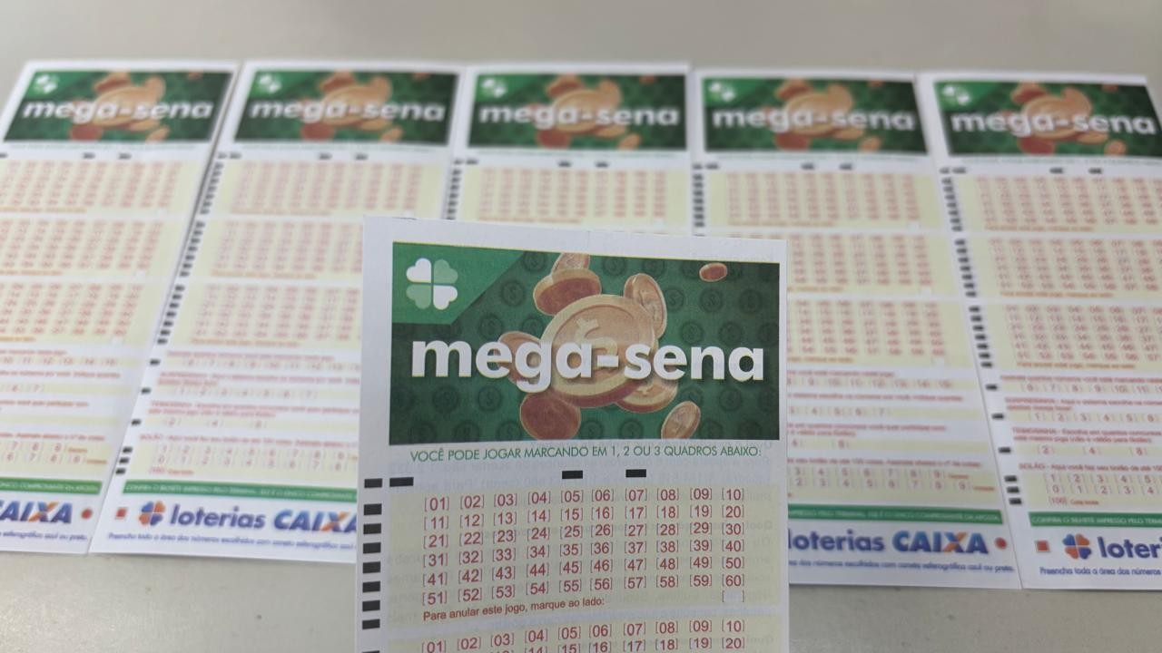 Último vencedor do bolão da Mega da Virada 2025 em Franco da Rocha se apresenta e saca prê