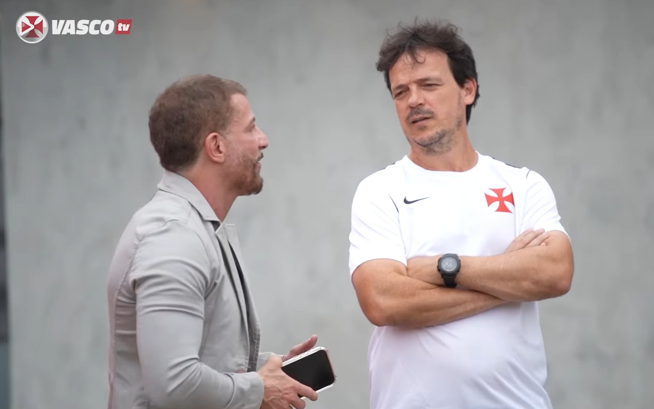 Vasco atinge limite de estrangeiros com Rojas; veja quem ainda deve chegar e quem pode sai