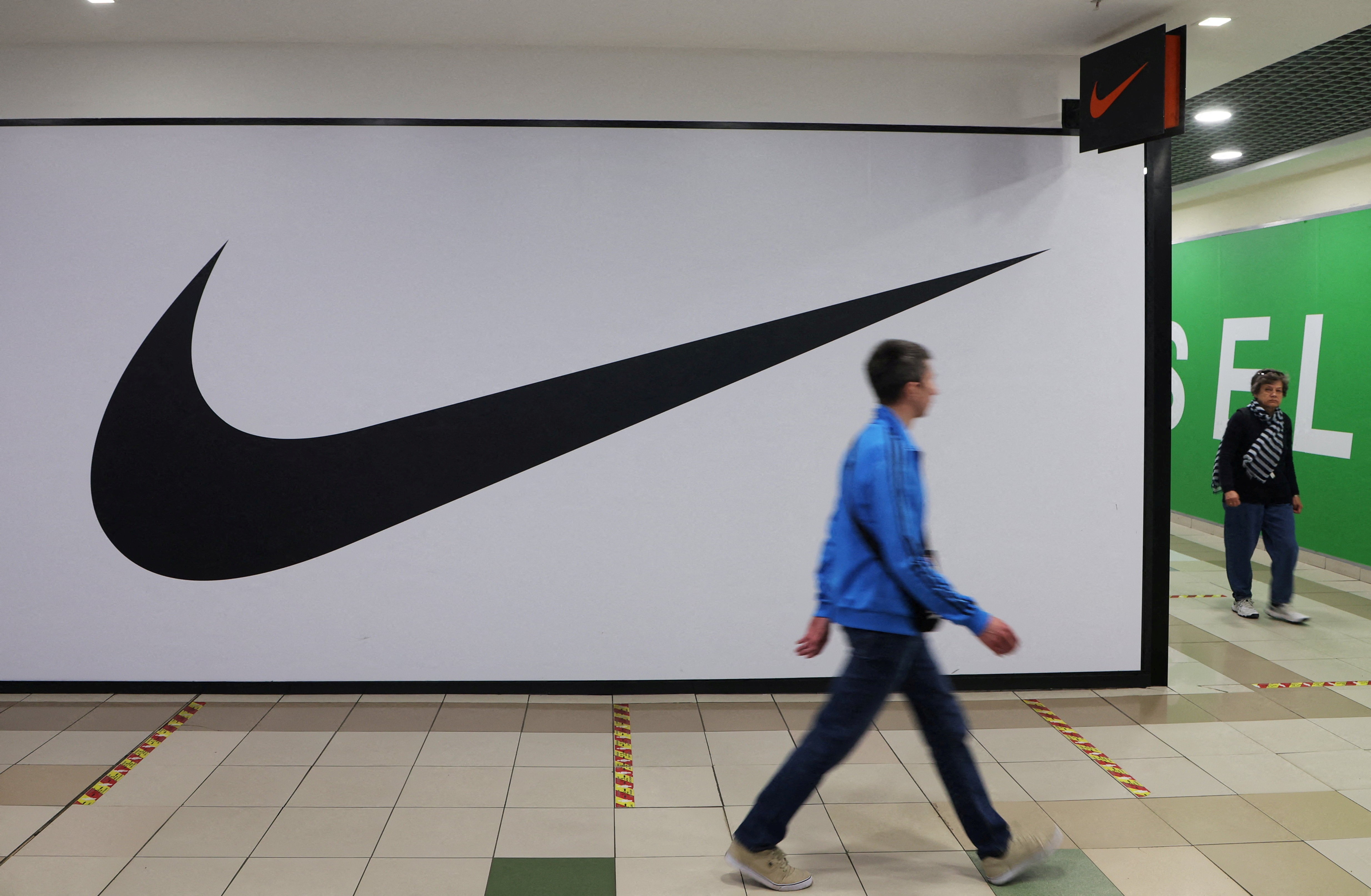 Vazamento expõe dados internos da Nike, diz site