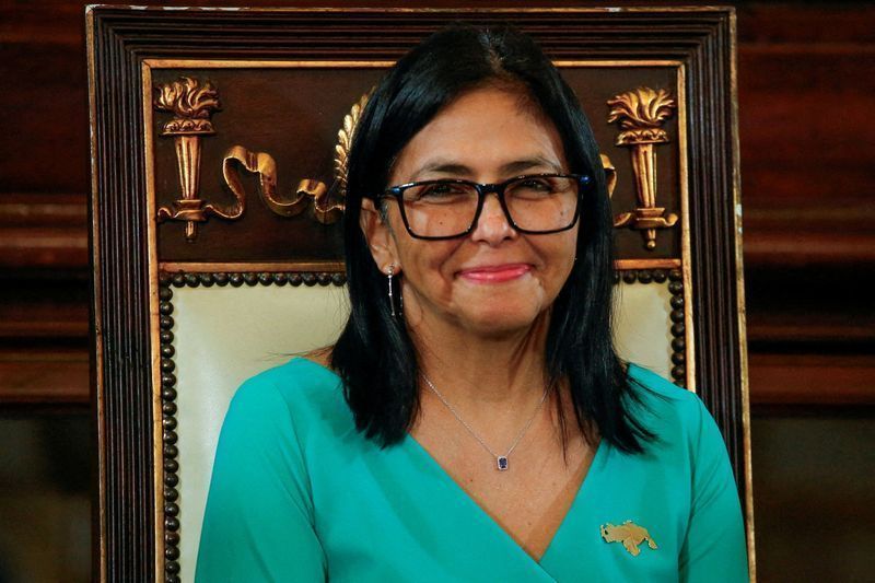 Venezuela está aberta a acordos de energia, diz presidente interina