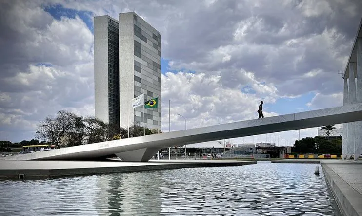 Veto ao Projeto de Lei: Luiz Inácio Lula da Silva Bloqueia Equivalência entre Estágio e Experiência Profissional