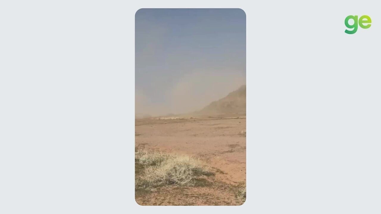 Vídeo: carro capota em acidente espetacular no Rali Dakar