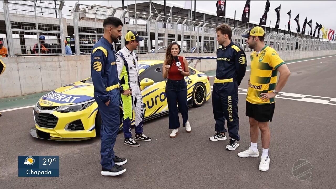 Vitória Electrificante: Nelson Piquet Jr. Supera Pressão e Vence Corrida Noturna da Stock Car em Cuiabá!